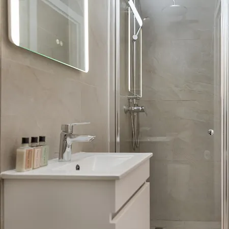 Sienna Townhouse By Staycom Apartmán